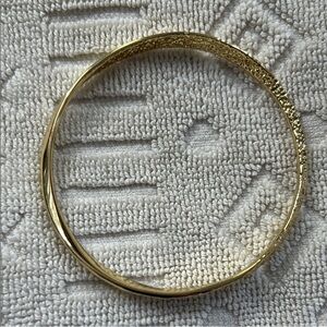 Elegant Goldtone Bangle Bracelet